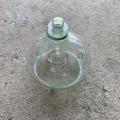 昭和レトロ　ガラスのハエ取り瓶　蓋付きの画像