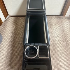 　ヴォクシーなどミニバン　コンソールBOX の画像