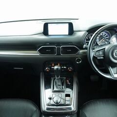 6人乗りSUV！高級感満載の内装で運転のバイブス👆👆の画像