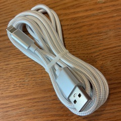 【新品・未使用品】☆iPhoneケーブル☆1本☆白色☆２本おまけ☆の画像