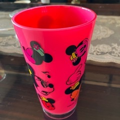 ミッキー、ミニー、エルモ、コップ、グラスの画像