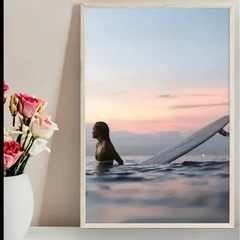 夕日のサーフガール、キャンパス生地アートの画像