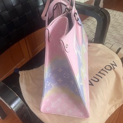 【新品未使用】【限定品♡完売】ルイ ヴィトン LOUIS VUITTON⭐️ハンドバッグ⭐️ショルダーバッグ オンザゴーGM パステル【超美品】【入手困難】
の画像