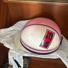半ヘルメットの画像