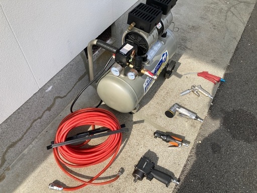 エアーツール8点セット⭐︎静音オイルレスエアーコンプレッサ30L⭐︎エアラチェット他