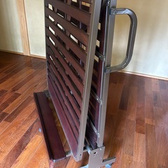 
折りたたみベッドの画像