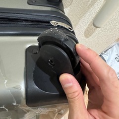 【ジャンク】キャリーケース約70Lの画像