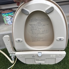 Toshiba Hot Water Cleaning Toilet Seat, Stainless Nozzle, Automatic Cleaning, Clean Wash, Pastel Ivoryの画像