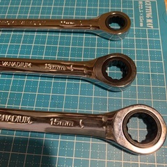 未使用品　板ラチェット 3個セット ラチェットレンチ　の画像
