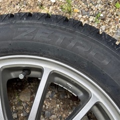 175/65R/15スタッドレスタイヤの画像