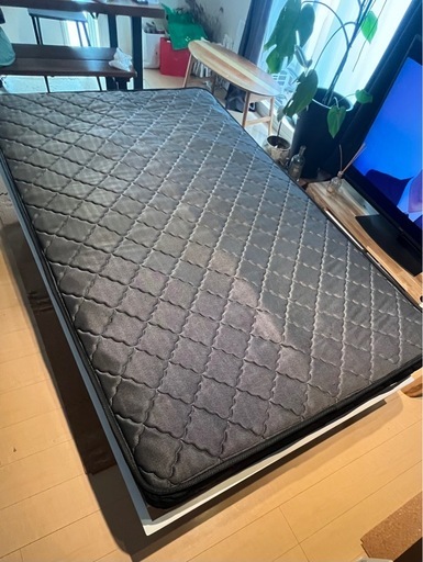 セミダブルベッド