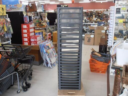 レターケース 22段 プラスチック製 幅32.5x奥行39x高さ137.5cm 書類ケース 深型トレー9段 浅型トレー13段 オフィス用品 苫小牧西店