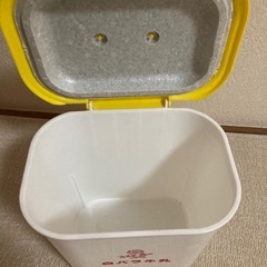 牛乳たくはい宅配ボックスの画像