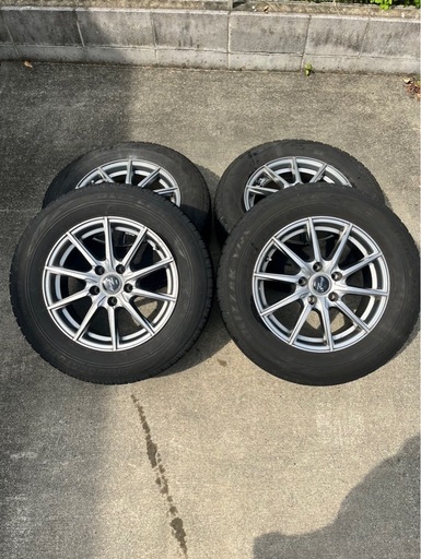 ヴェルファイア30系　スタッドレスタイヤホイール付き　ブリヂストン　ブリザックVRX 215/65/R16