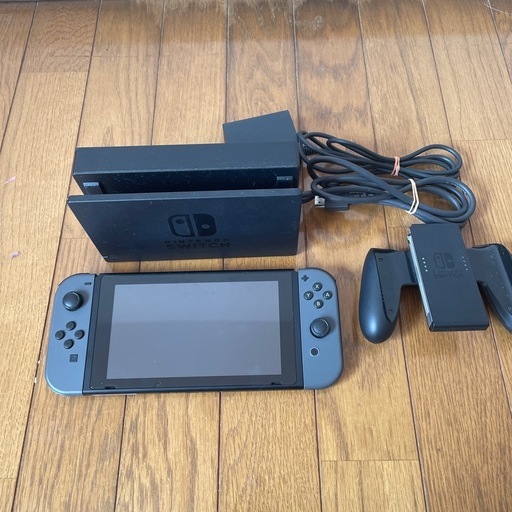 任天堂Switch本体とダウンロード済みのソフト5本