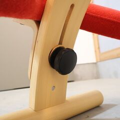 北欧ノルウェーのメーカーRybo(リボ)社のバランスイージーです。お子様にもおススメの姿勢が良くなる学習椅子。子供用はもちろん大人のデスクチェアーとしてもおススメです♪ の画像