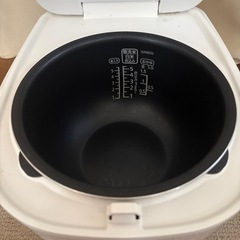 （お譲り先決まりました）✨美品✨ｱｲﾘｽｵｰﾔﾏ炊飯器　5.5合の画像