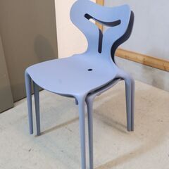 Calligaris(カリガリス)/connubia(コヌビア)のAREA51(エリア51) スタッキングチェア 2脚セット。テラスなどの屋外でも活躍するモダンなガーデンチェアはカフェなどの店舗用にもの画像