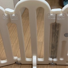 GU MODE ベビーゲートの画像