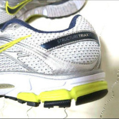 NIKE ZOOM SURUCTURE TRIAX 11 ランニングシューズの画像