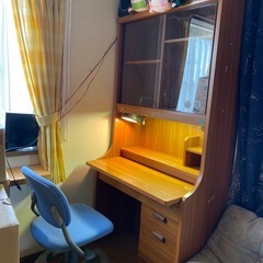 本棚付き学習机の画像