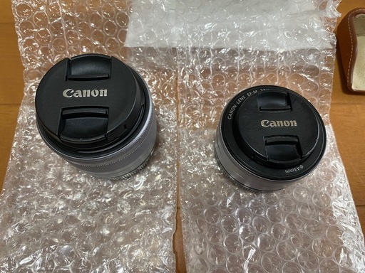 Canon EOS M100