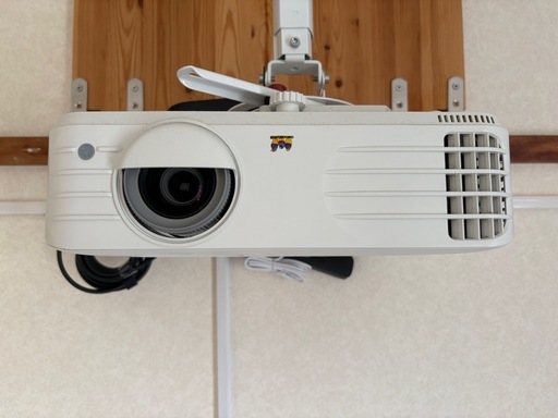 ViewSonic PX727-HDプロジェクター