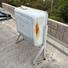 0円無料　灯油タンク　石油タンク　廃油タンク　90リットルの画像