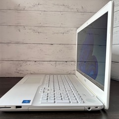 ⭐️超美品【Windows11 25H2✨】富士通LIFEBOOK AH42_B2/15.6インチ/メモリ8GB/SSD.256GB/Microsoft Office2021搭載/2017年製/バッテリー正常🔋✨の画像