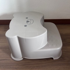 スリコ　子供用
クマさん踏み台の画像