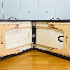 折りたたみマッサージベッドの画像