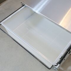 無印良品(MUJI)の人気の5段ステンレスユニットシェルフ/キャスターと4杯引出し付です。キッチンやランドリーラックにも♪コンパクトなサイズは店舗などの什器にも最適でインダストリアルなインテリアに！の画像