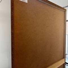 ワードロープ　ホワイト系扉ピンク色の画像