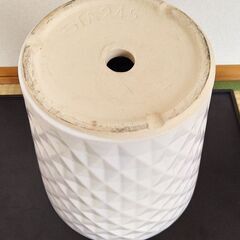 ☆ 植木鉢 陶器  ホワイト  サイズ８号 ☆の画像