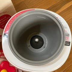 お話中　キティちゃん　おもちメーカー　餅つき機の画像