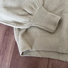 OlivedesOliveハイネック バルーンスリーブ セーターの画像