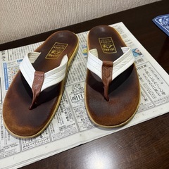 SLAND SLIPPER トングサンダル ホワイト/ブラウンの画像
