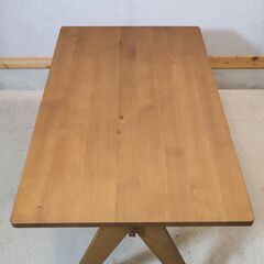 URBAN RESEARCH DOORS LIVING PRODUCTSのBothy(ボシー)ダイニングテーブルです。オーク無垢材のリビングテーブルは北欧スタイルやカフェ風などに。ワークテーブルにも♪の画像