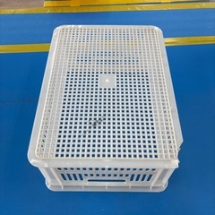 カゴ  プラスチック製の画像