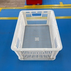 カゴ  プラスチック製の画像