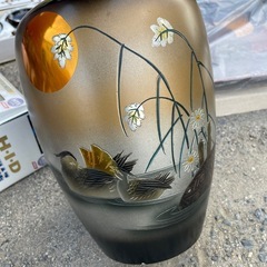 綺麗なえの絵のかびん花瓶の画像