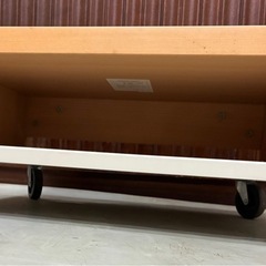 キャスター付きラックの画像