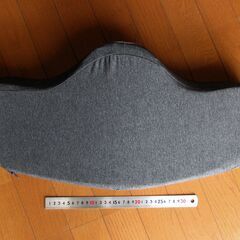 中古品 まくら 首にやさしい 横向き寝に適する 枕の画像