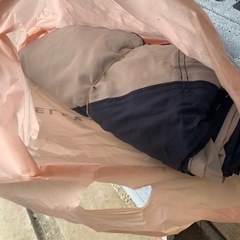 中古キャンプまたは室外用鉄製テントの画像
