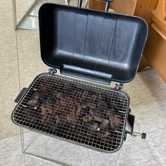【ジモティー割引で最大15％OFF⭐️】【ジャンク品】ポータブルガス BBQグリル IP-BQP2の画像