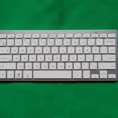 ワイヤレスキーボードの画像