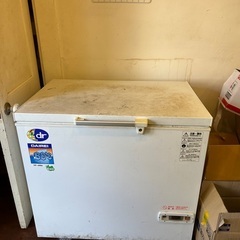 (急募)業務用冷蔵庫2台•冷凍庫1台の画像