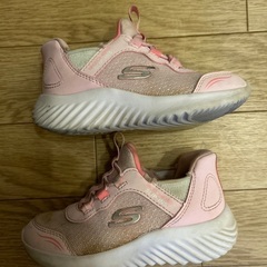 スケッチャーズスリップイン14cmの画像