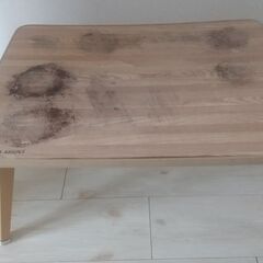 折りたたみテーブルあげますの画像