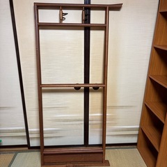 木製着物掛けの画像